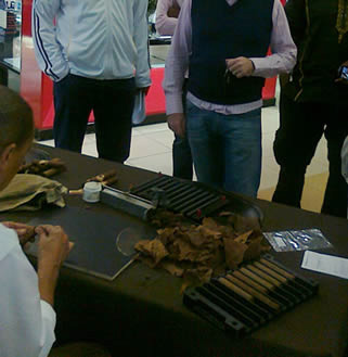 Cigar rolling